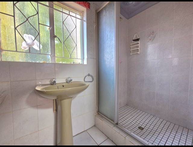 4 BEDROOM HOUSE FOR SALE IN BRENTHURST